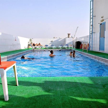 Signature Inn Hotel Deira Dubai Exterior foto
